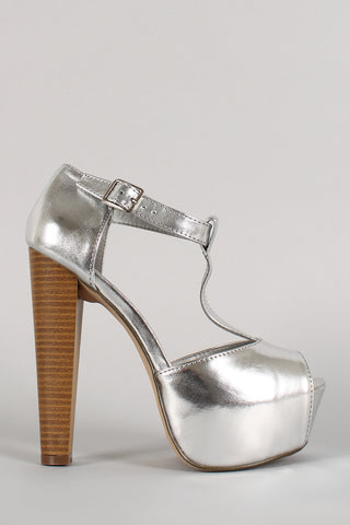 Breckelle Metallic T-Strap Platform Heel